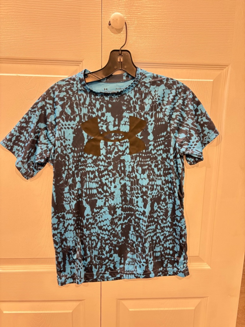 Under Armour Blue and Black Graphic Short Sleeve Training Tee